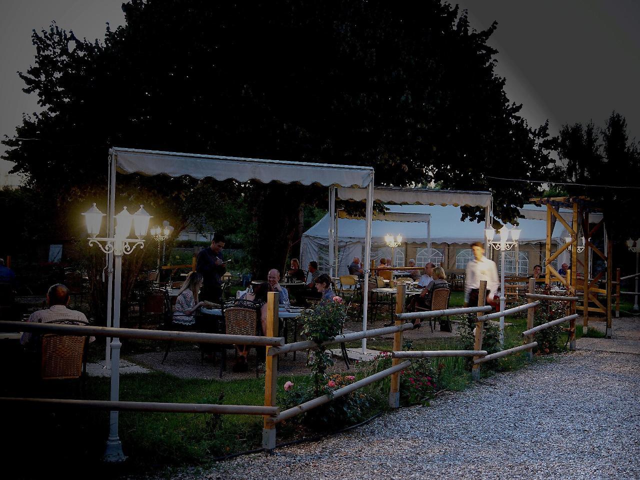 Hotel Restaurant La Sauldraie Salbris Eksteriør bilde